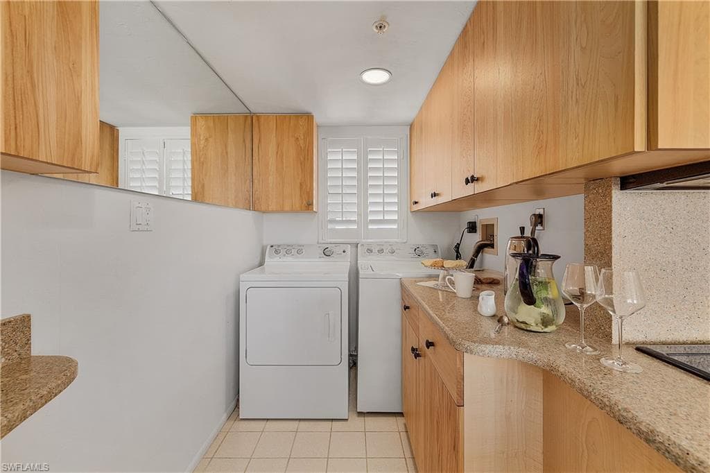 5411 Blue Crab CIR 4-14