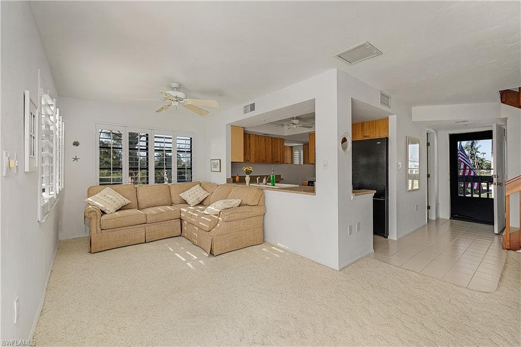 5411 Blue Crab CIR 4-8