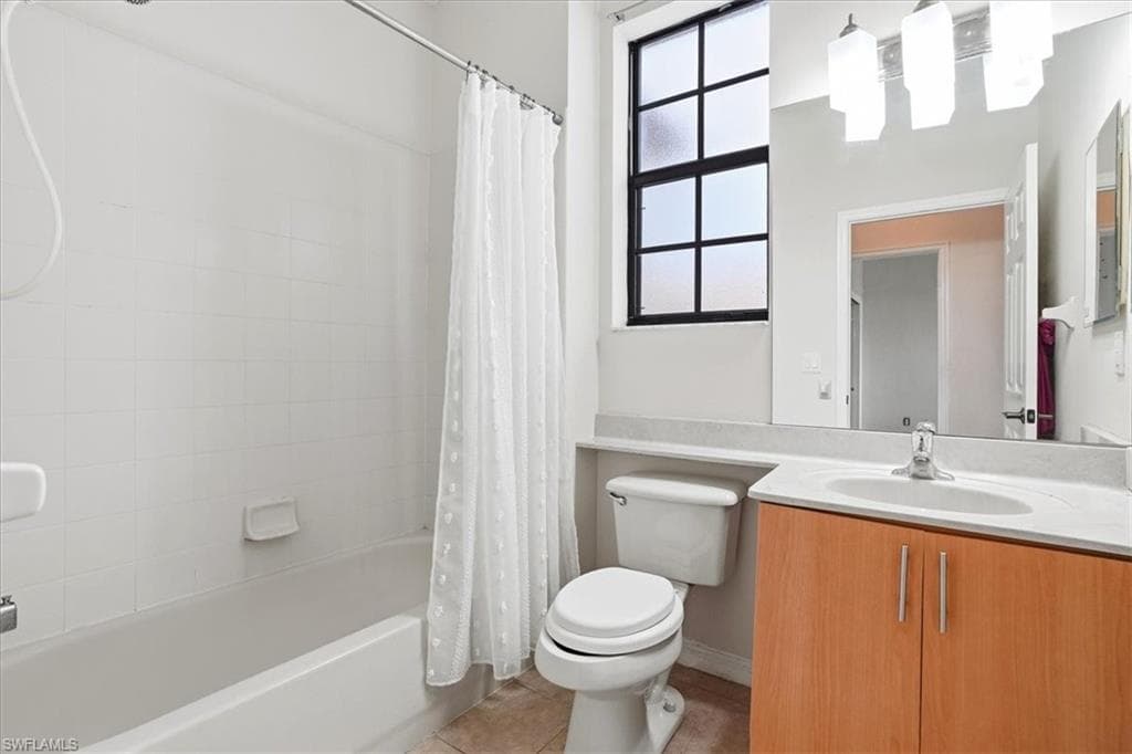 7576 Bristol CIR-23
