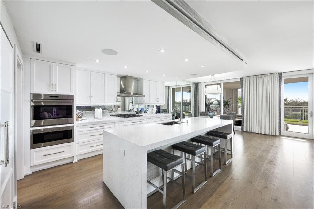 13915 Old Coast RD 305-6