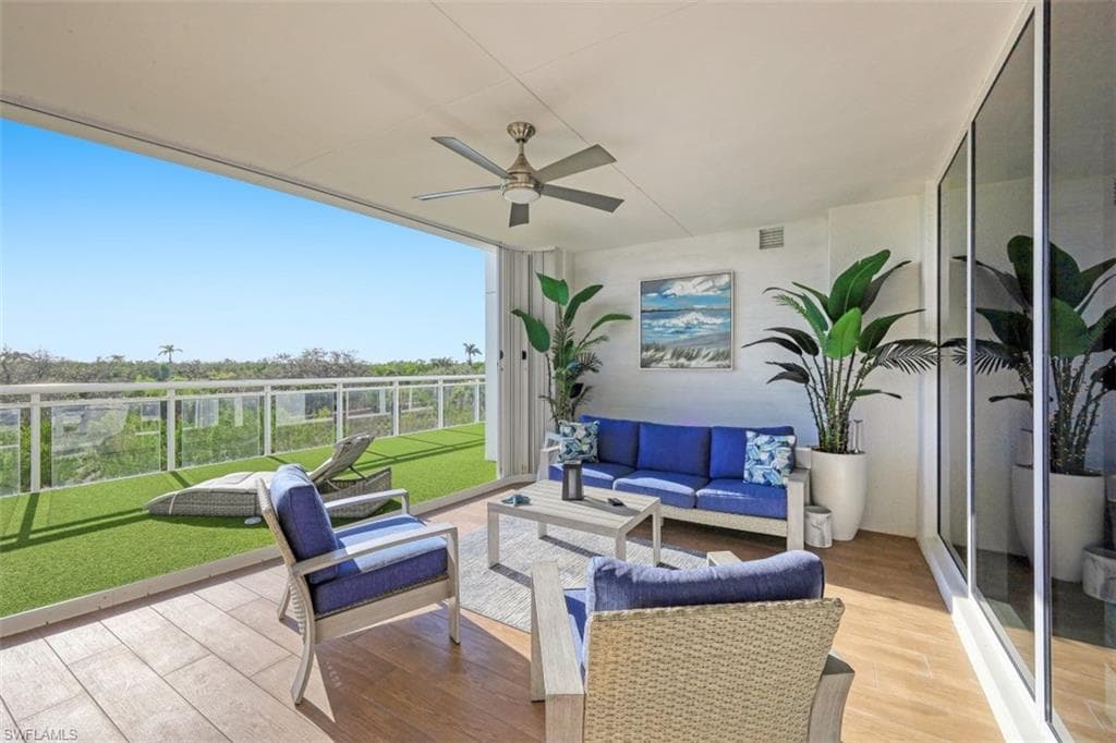 13915 Old Coast RD 305-22