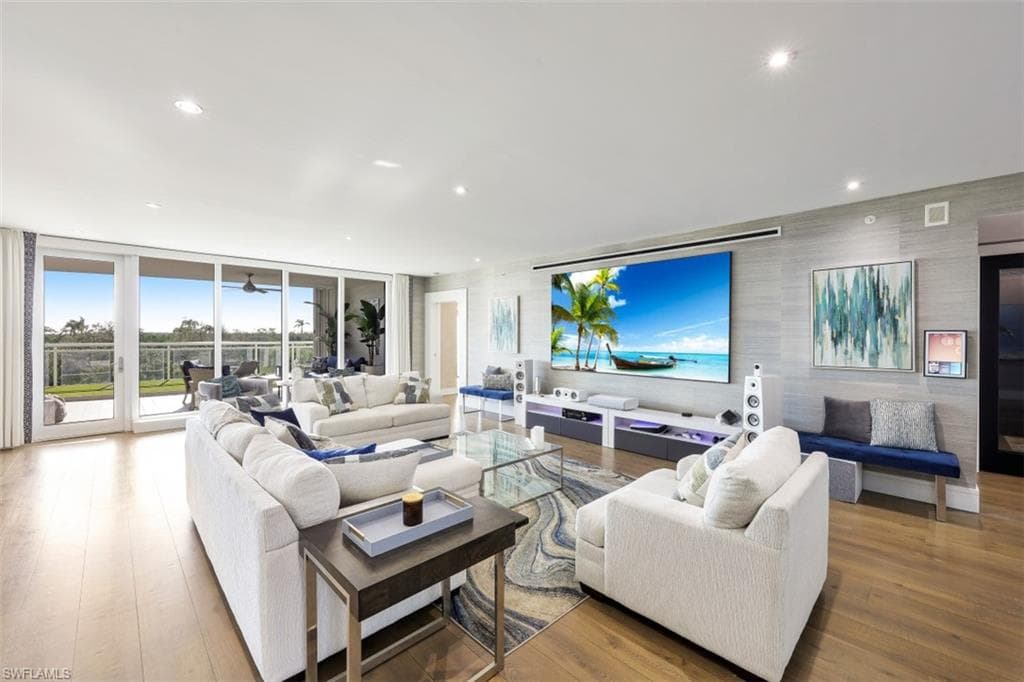 13915 Old Coast RD 305-3