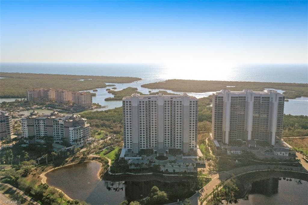 13915 Old Coast RD 305-32