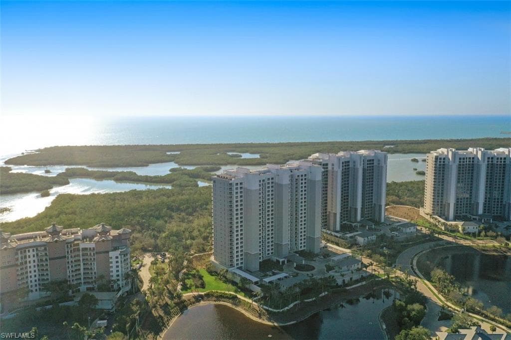 13915 Old Coast RD 305-40