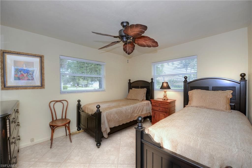 5652 Eichen CIR E-8