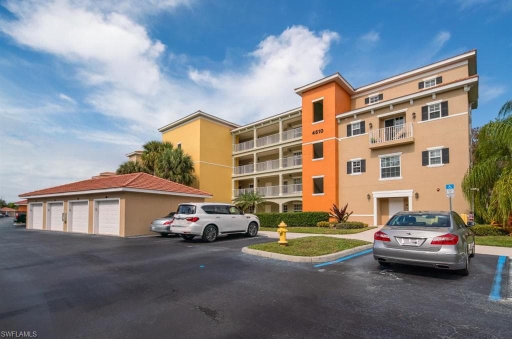 4510 Botanical Place CIR 402-1