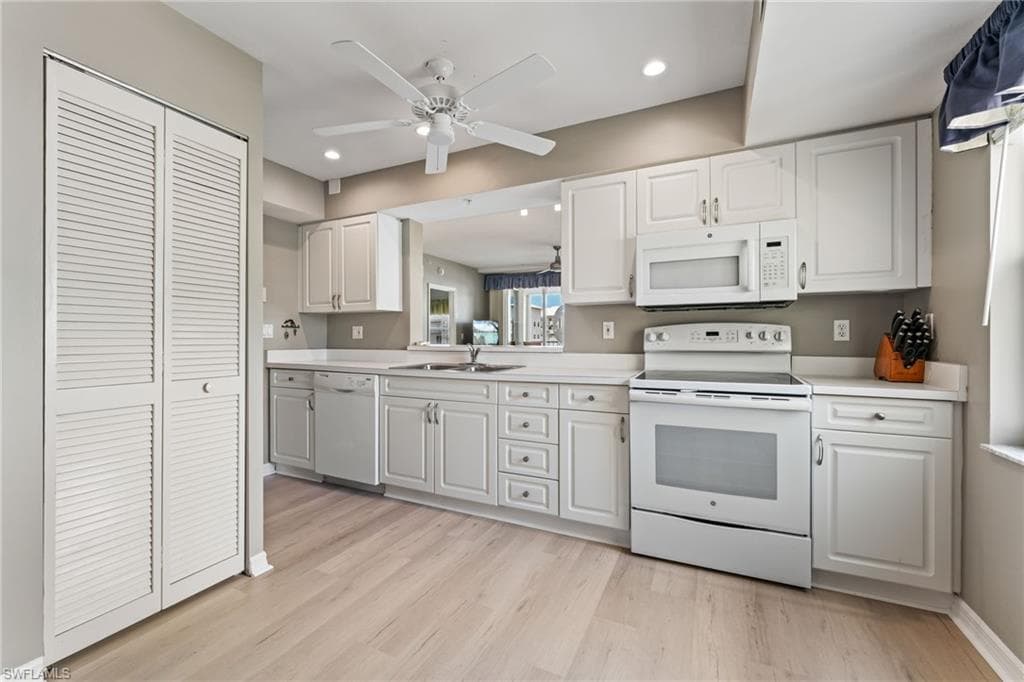 4481 Bay Beach LN 224-13