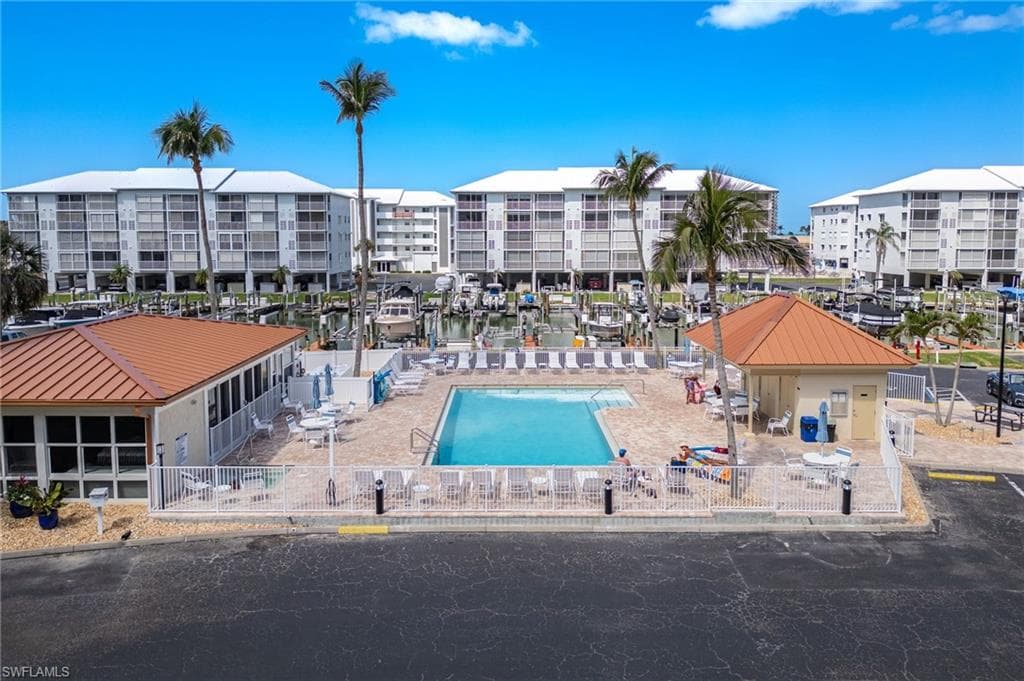 4481 Bay Beach LN 224-26
