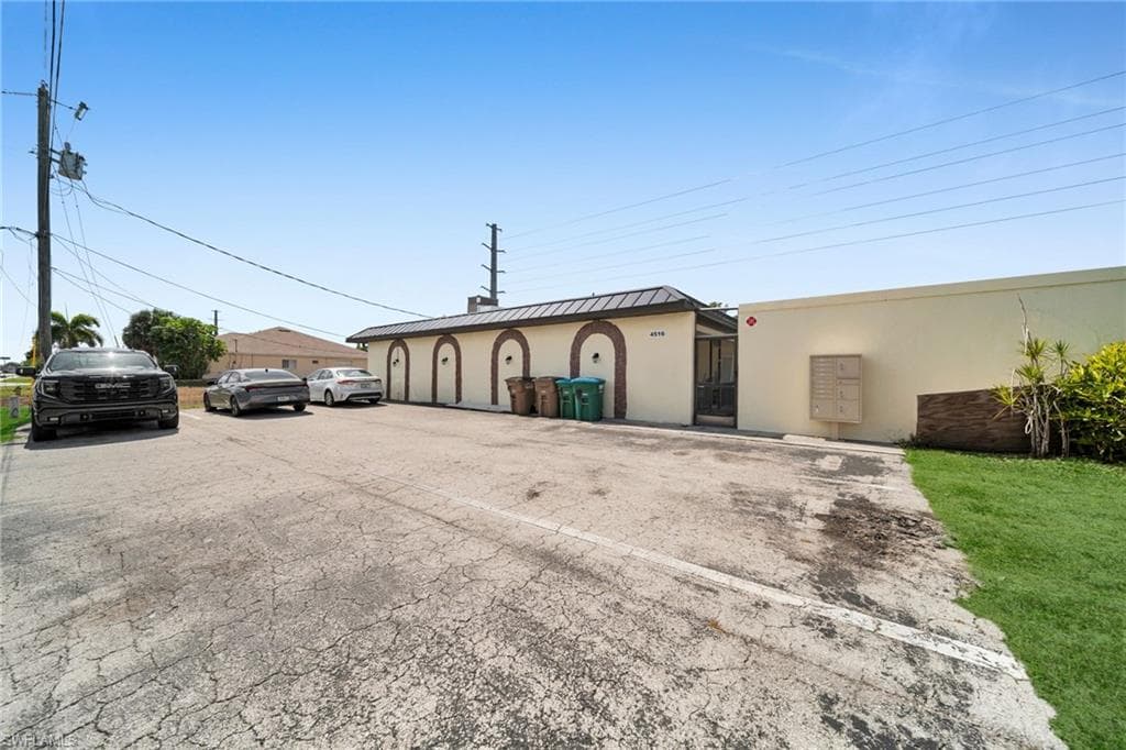 4516 Santa Barbara BLVD 3-6