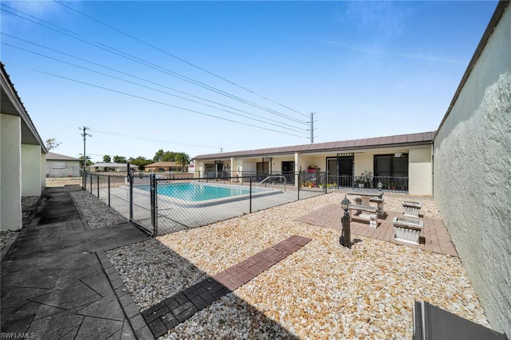 4516 Santa Barbara BLVD 3-4