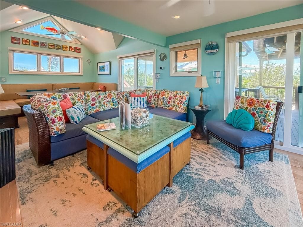 4541 Conch Shell DR-18
