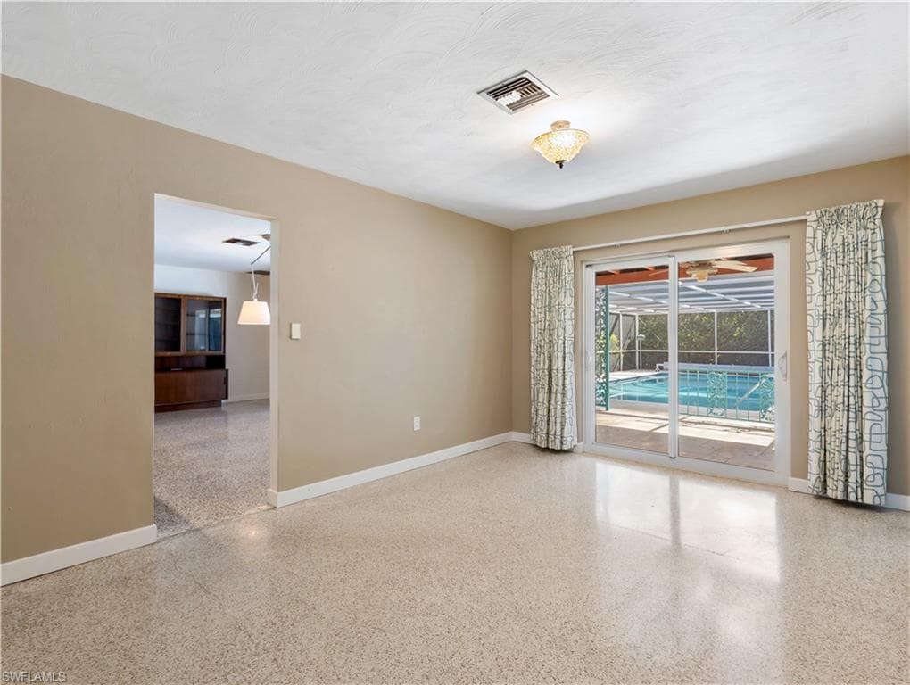 3517 Stuart CT-16
