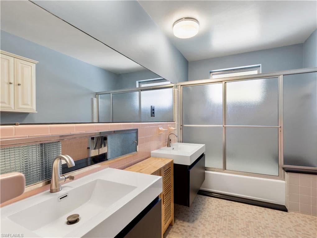 3517 Stuart CT-26
