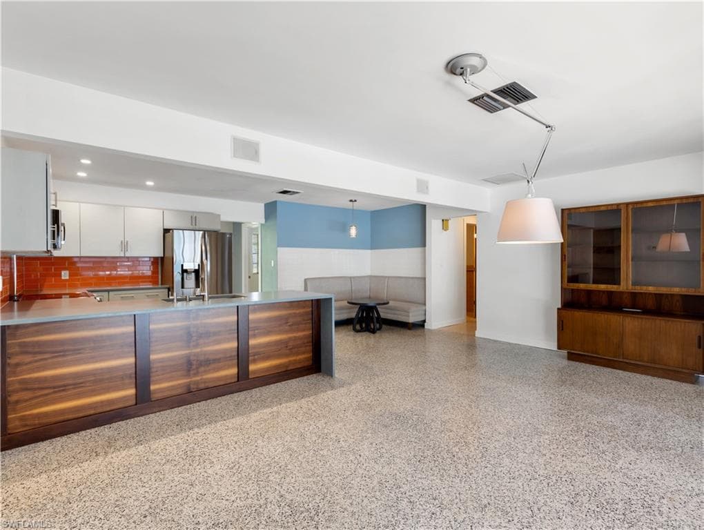 3517 Stuart CT-5