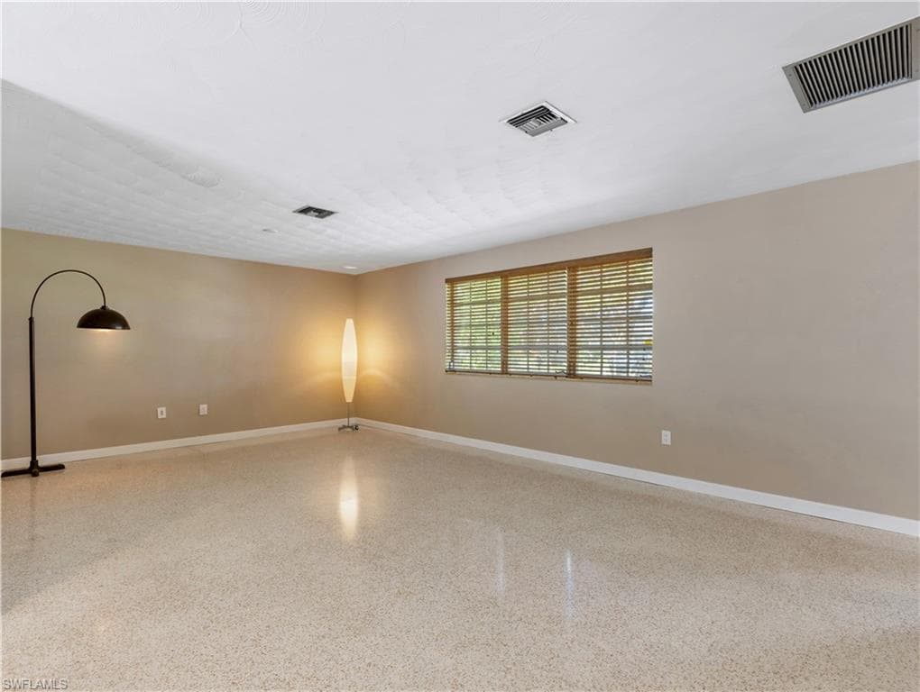 3517 Stuart CT-14