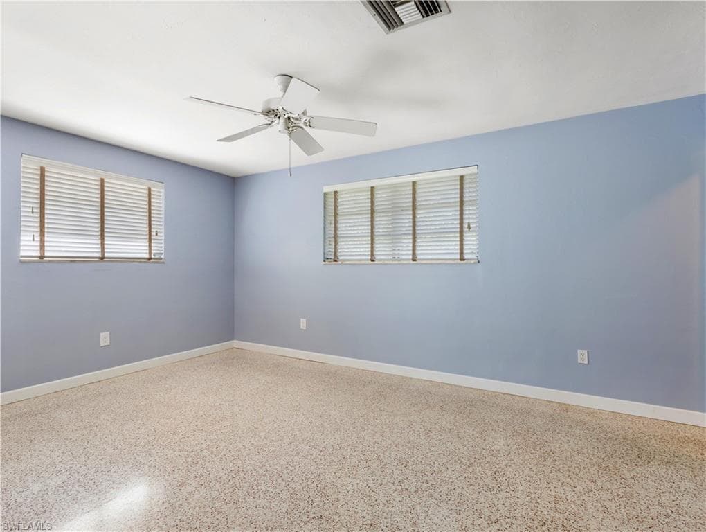 3517 Stuart CT-18