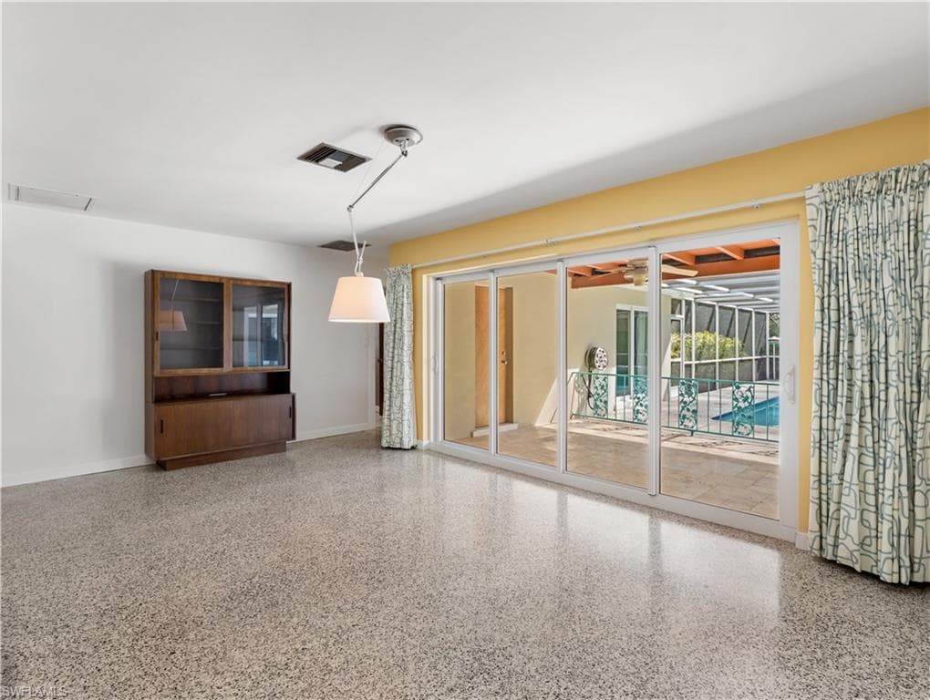 3517 Stuart CT-11