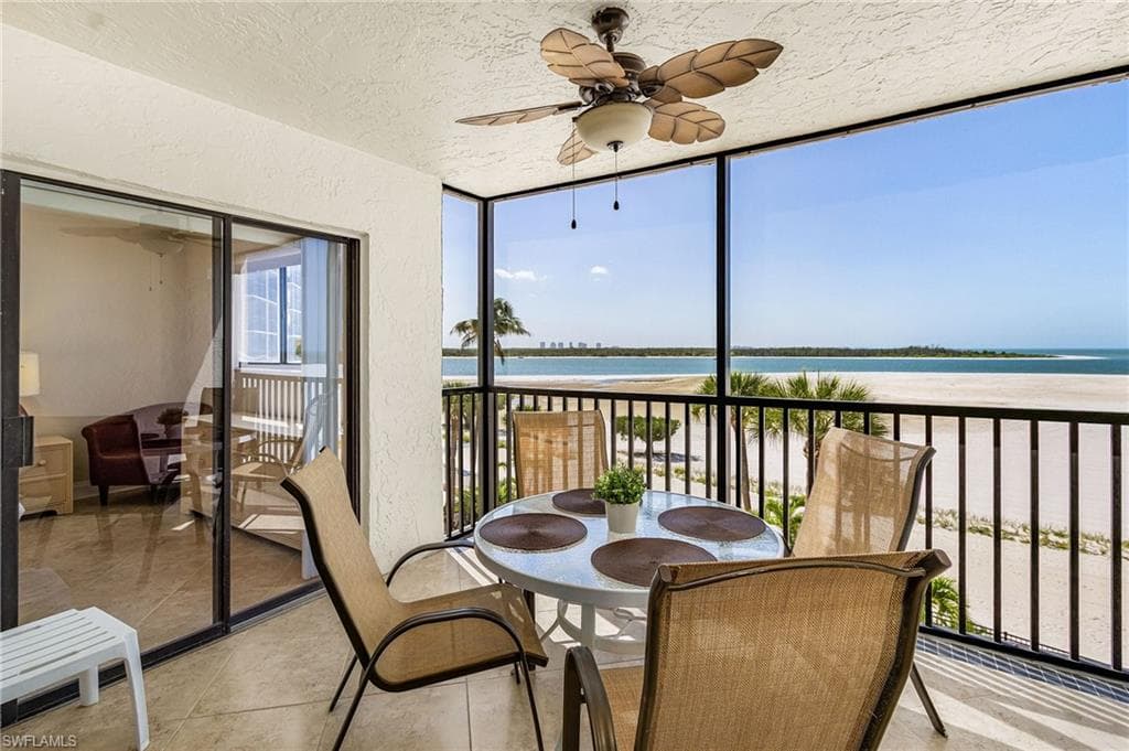 8350 Estero BLVD 322-16