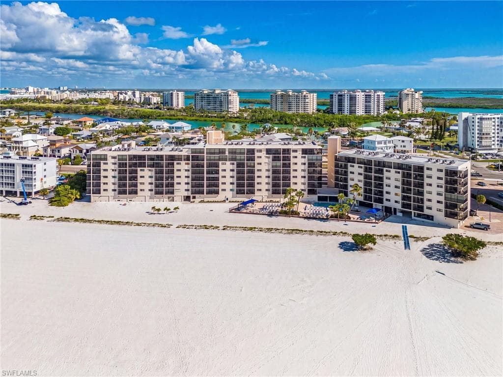 8350 Estero BLVD 322-26
