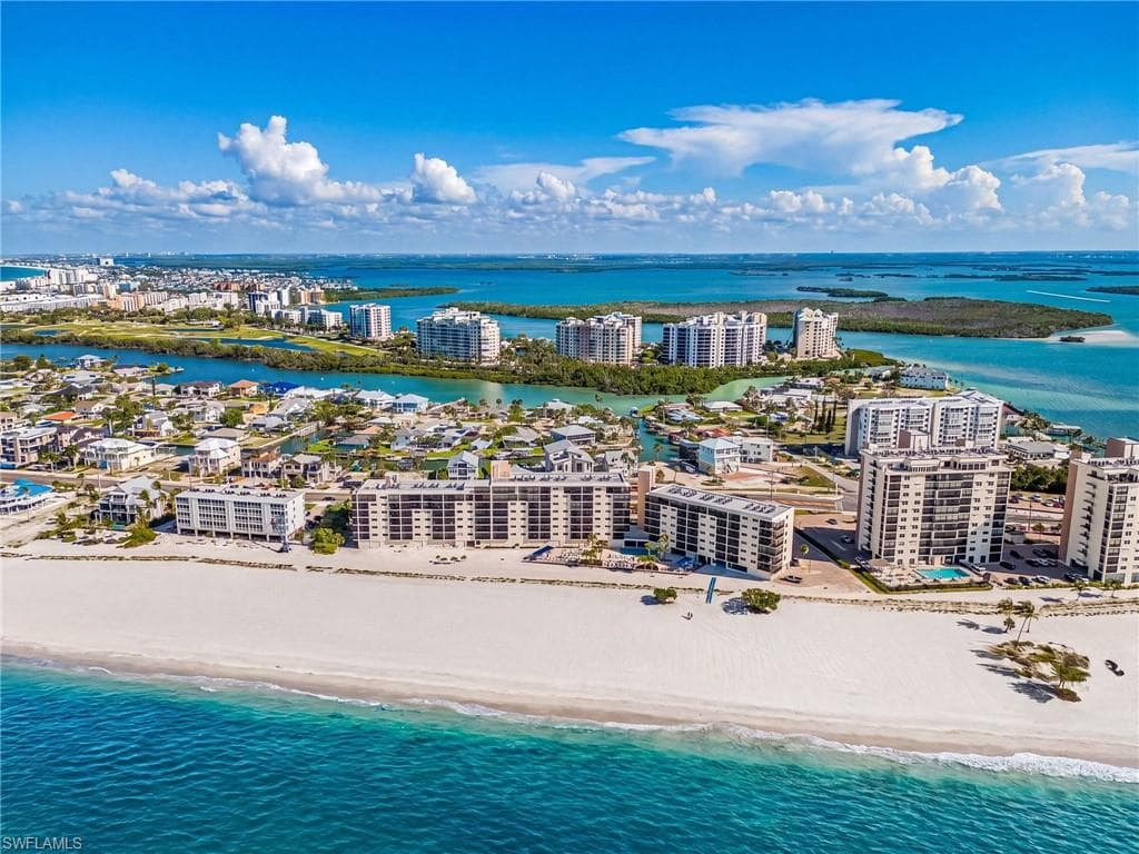8350 Estero BLVD 322-32