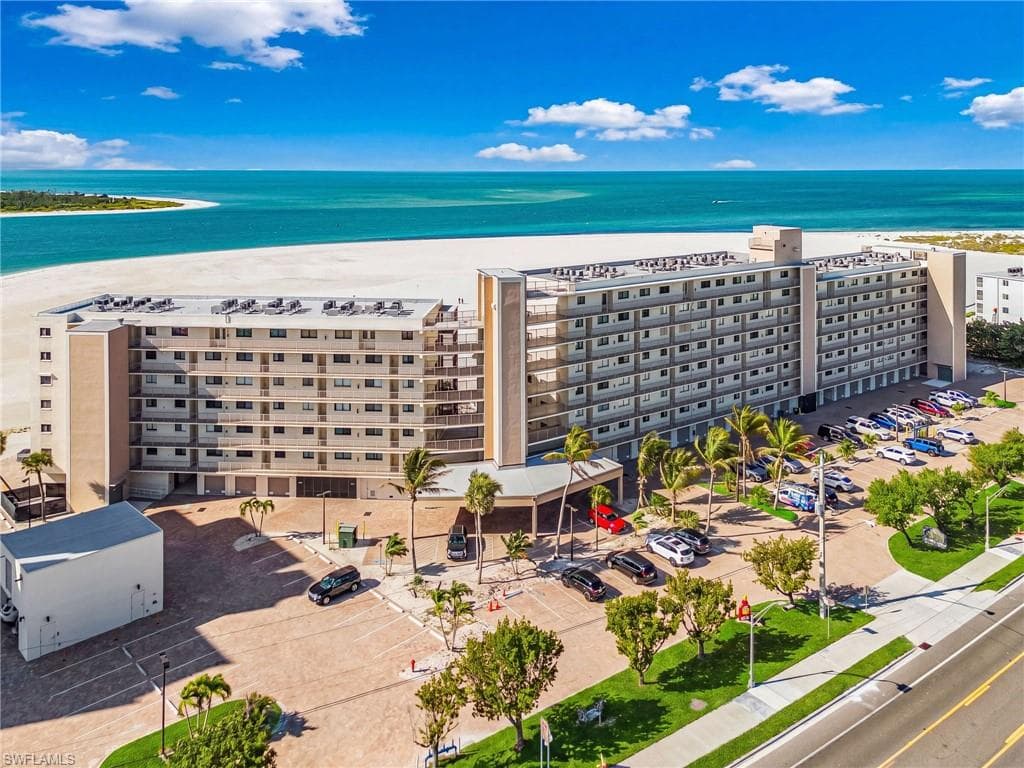 8350 Estero BLVD 322-5