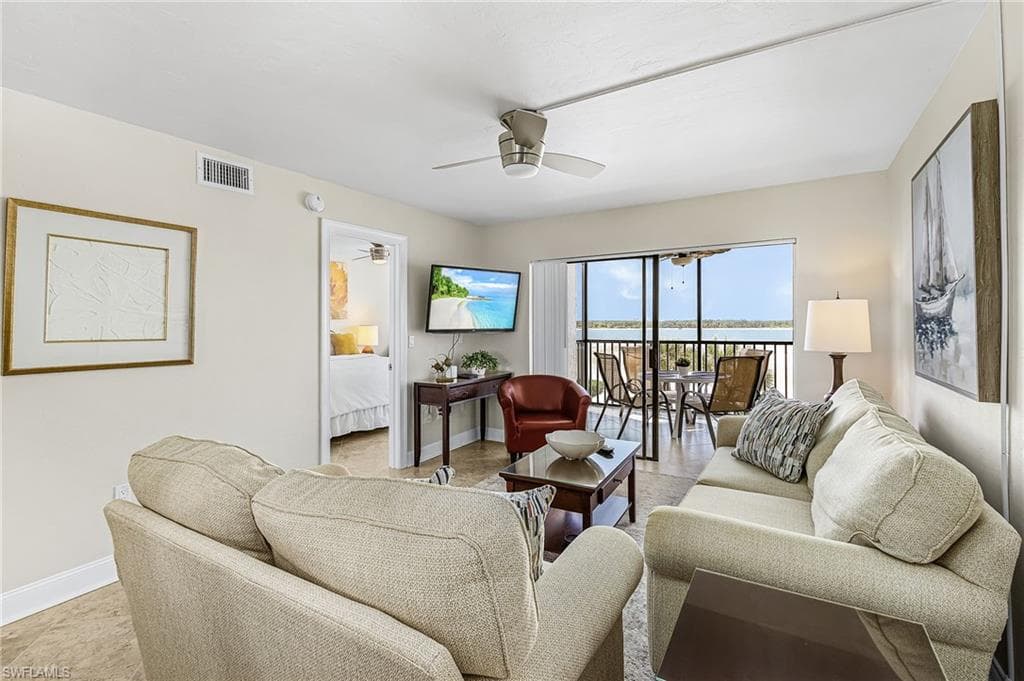 8350 Estero BLVD 322-14