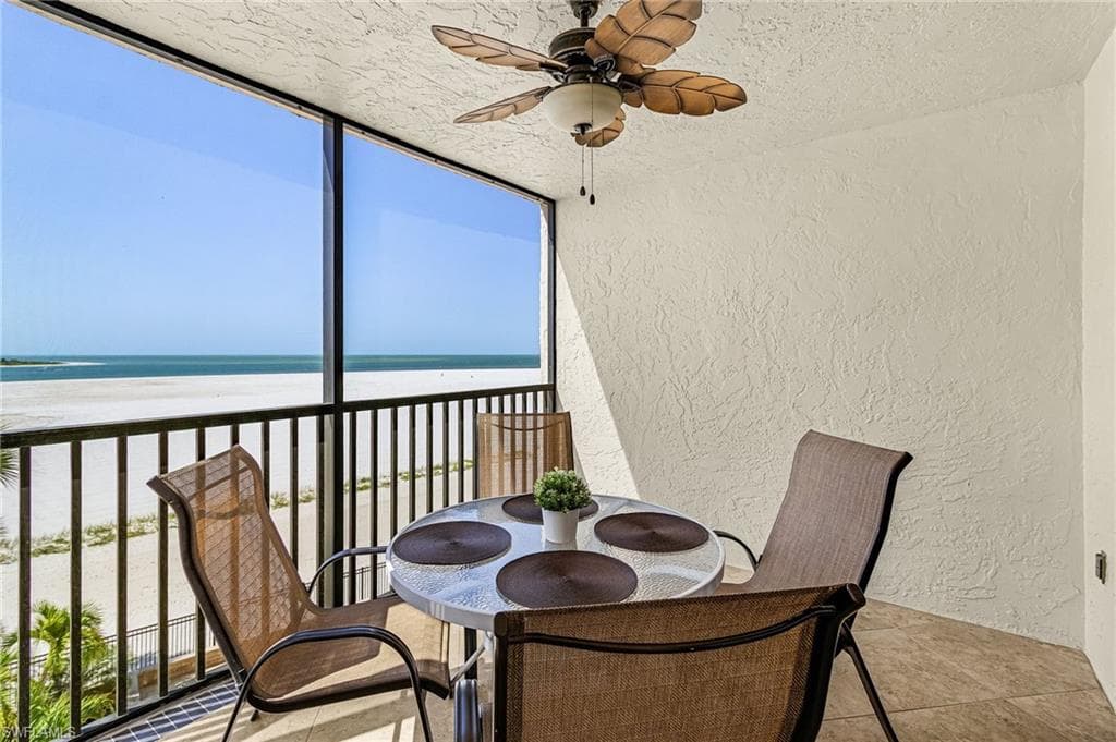 8350 Estero BLVD 322-18