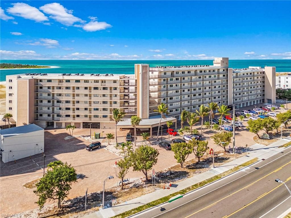 8350 Estero BLVD 322-29