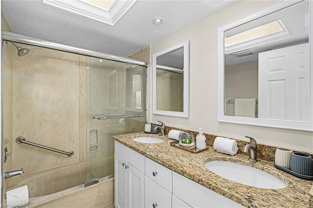 8350 Estero BLVD 322-21