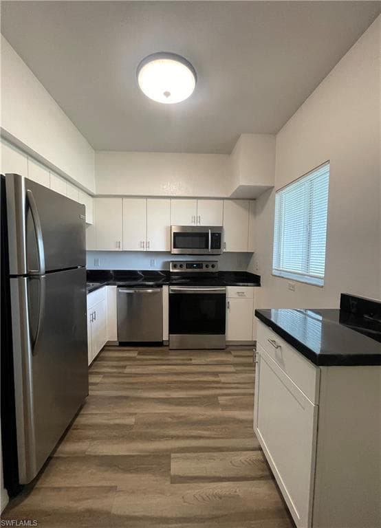 8555 Bernwood Cove LOOP 112-20