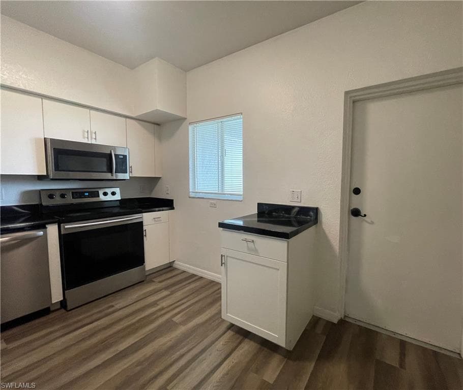 8555 Bernwood Cove LOOP 112-19