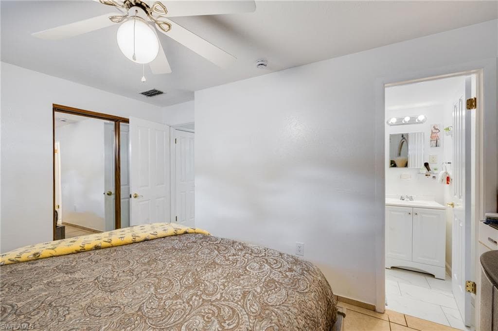 1652 Jamestown CT-11