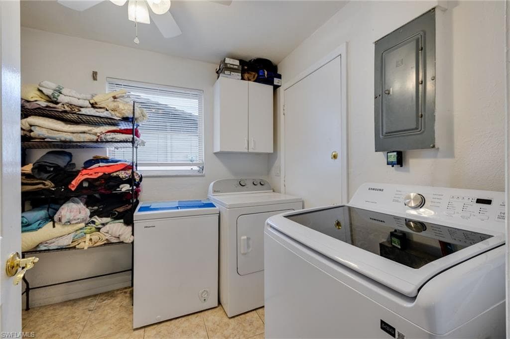 1652 Jamestown CT-4