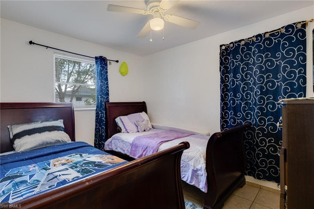 1652 Jamestown CT-8