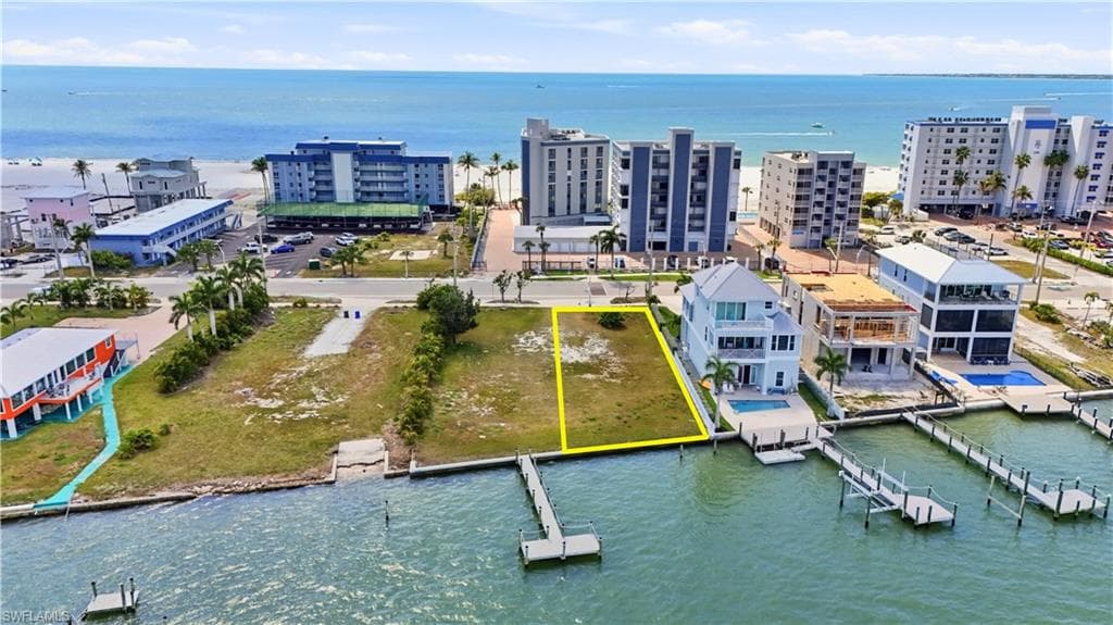355 Estero BLVD-10