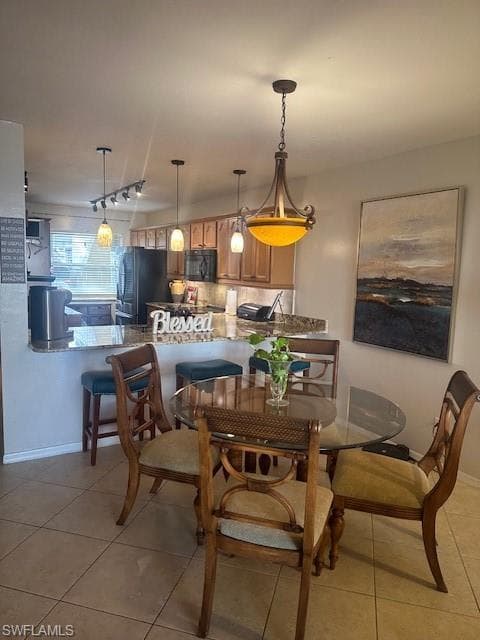 120 Pebble Shores DR 106-9