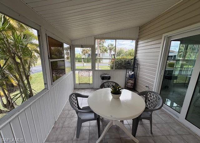 6101 Lake Front DR-17