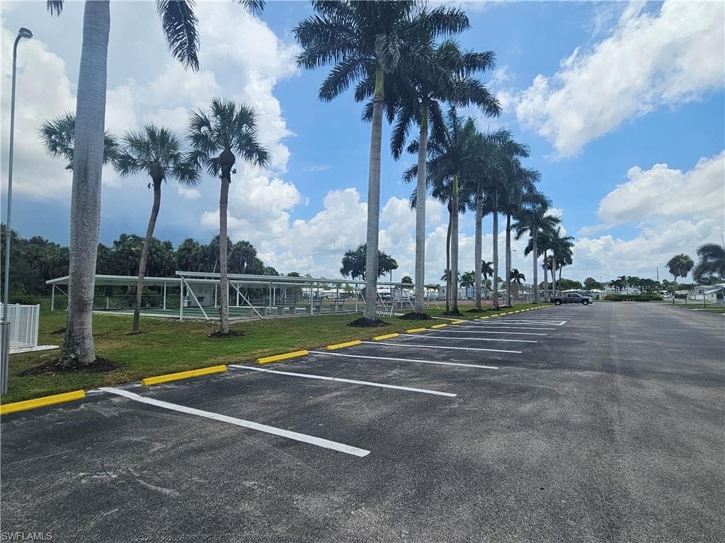 12 Aquamarine AVE 12Q-42