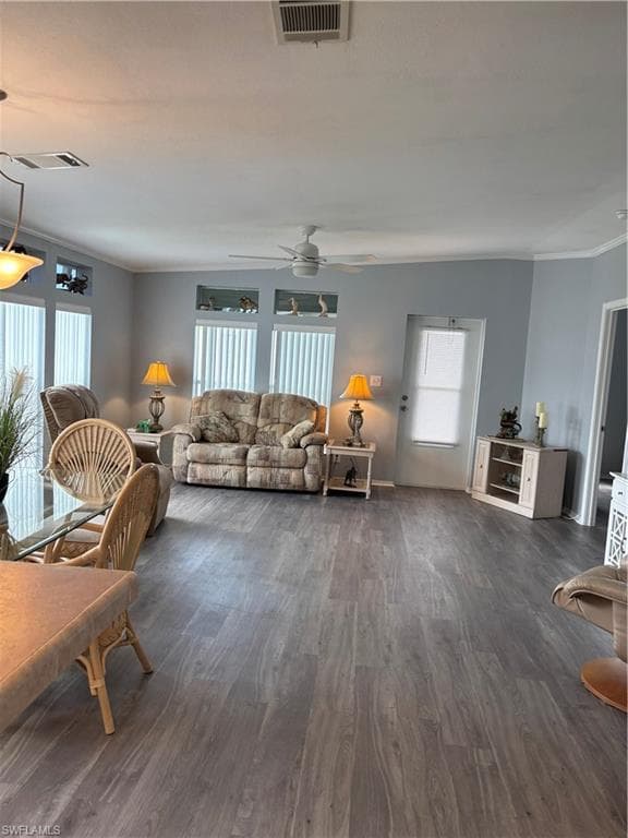12 Aquamarine AVE 12Q-26