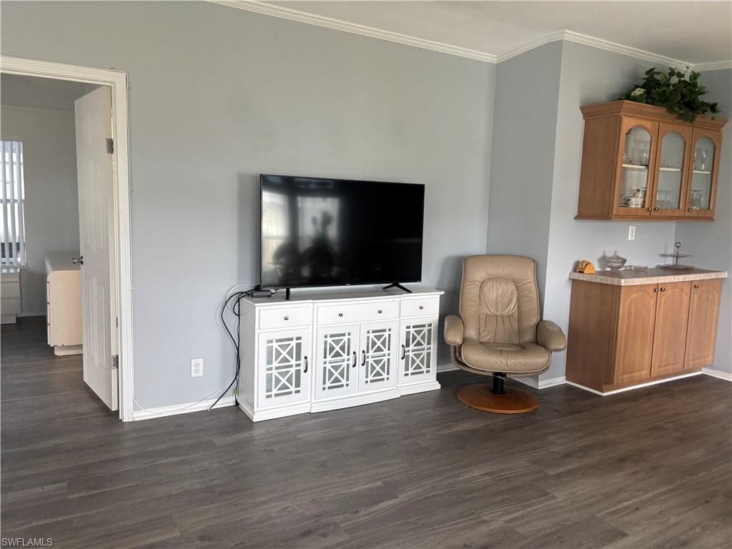 12 Aquamarine AVE 12Q-28