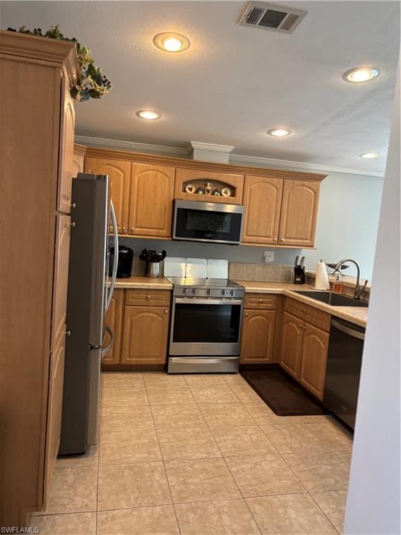 12 Aquamarine AVE 12Q-15