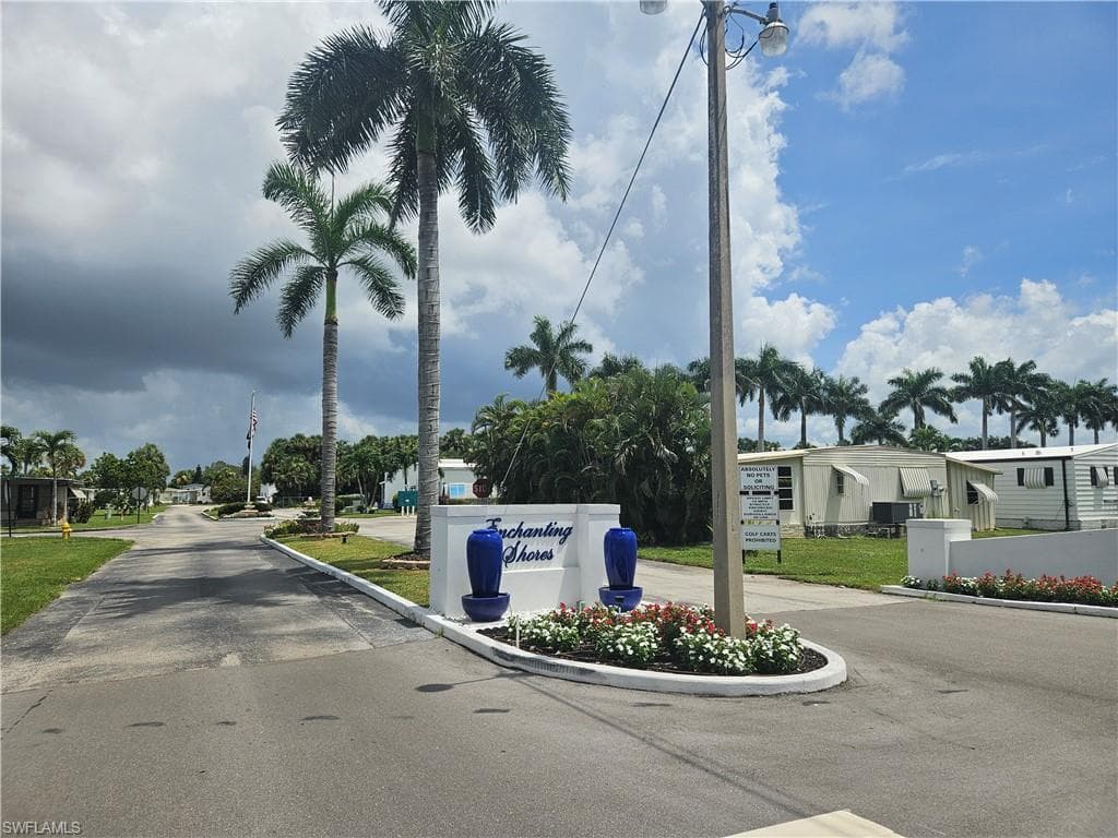 12 Aquamarine AVE 12Q-48