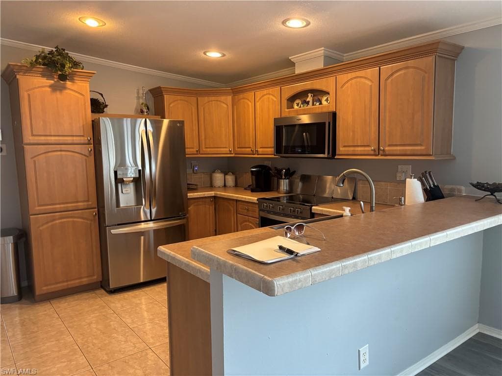 12 Aquamarine AVE 12Q-19