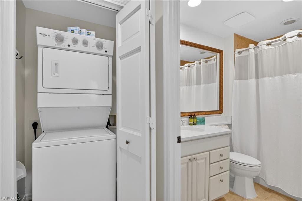 221 9th ST S 114-23