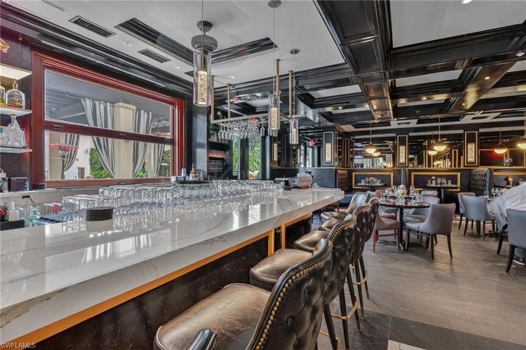 221 9th ST S 114-3
