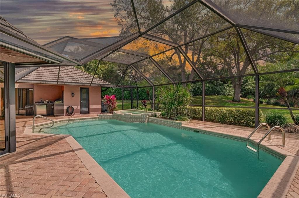 812 Pine Creek LN-2
