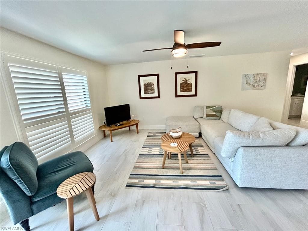 5117 Sea Bell RD E104-2