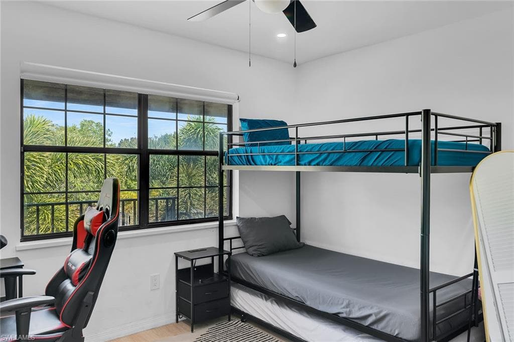 5245 Treetops DR-13