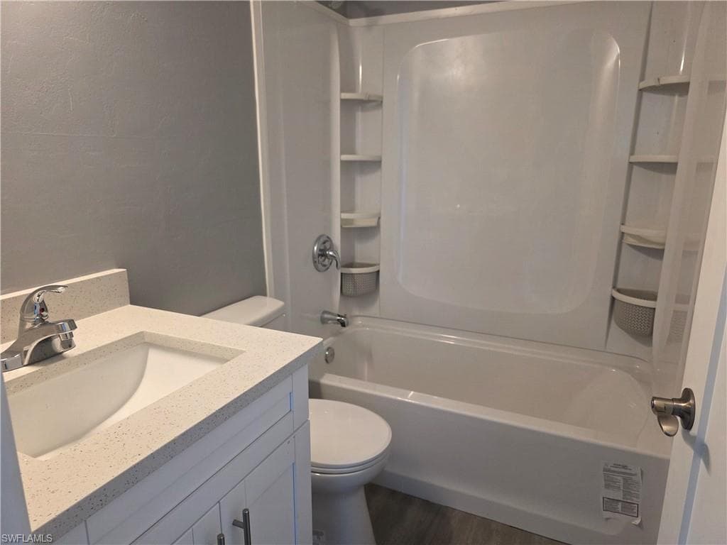 11451 Char Ann DR-8