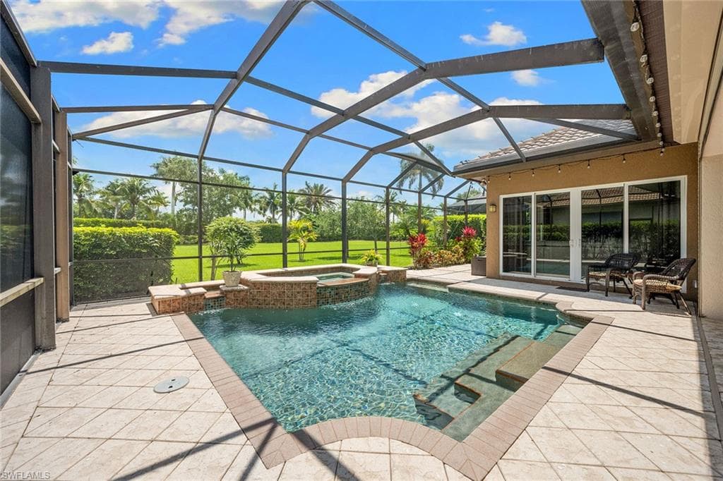 7692 Cottesmore DR-26